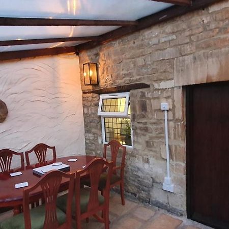 Quirky Cottage - Dogs Welcome - Free 24 hr Cancellation's Corsham Esterno foto