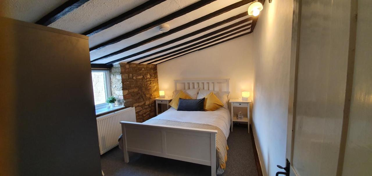 Quirky Cottage - Dogs Welcome - Free 24 hr Cancellation's Corsham Esterno foto